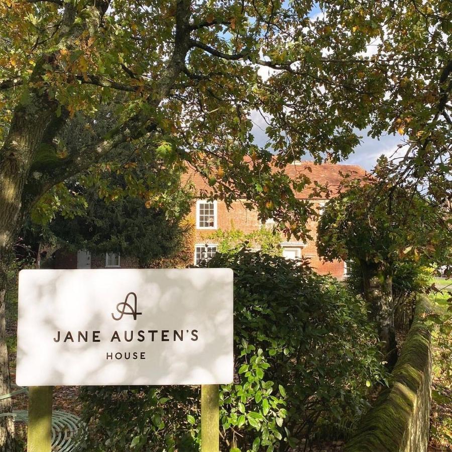 Winchester Retreat Lejlighed Eksteriør billede